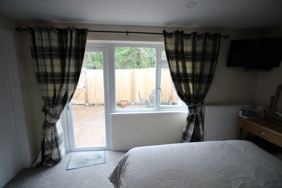Superior Double Room, Ensuite (Meadow)