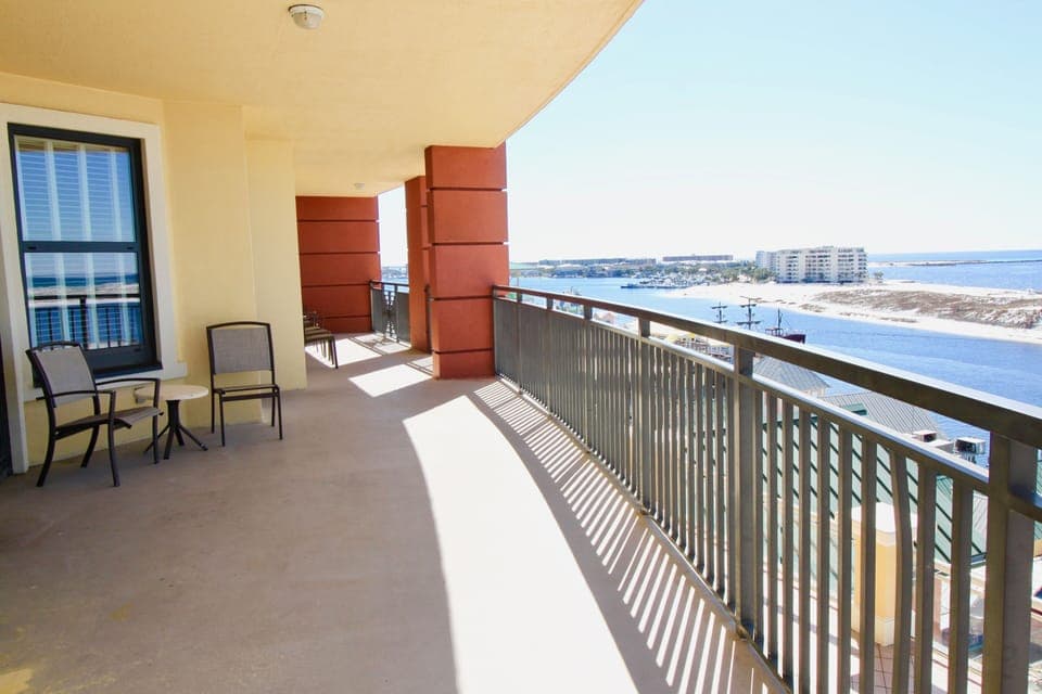 800 square feet of wraparound balcony! Incredible views!