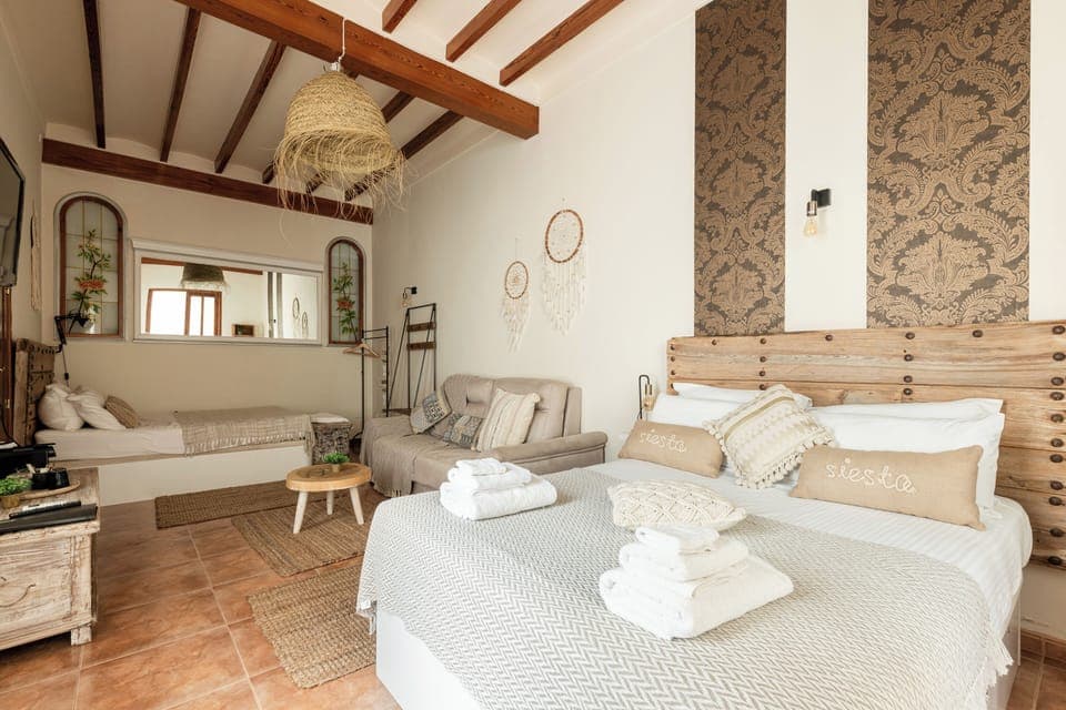 Deluxe Suite, 2 Double Beds, Air conditioning, Courtyard View | Premium bedding, cribs/infant beds, free WiFi, bed sheets