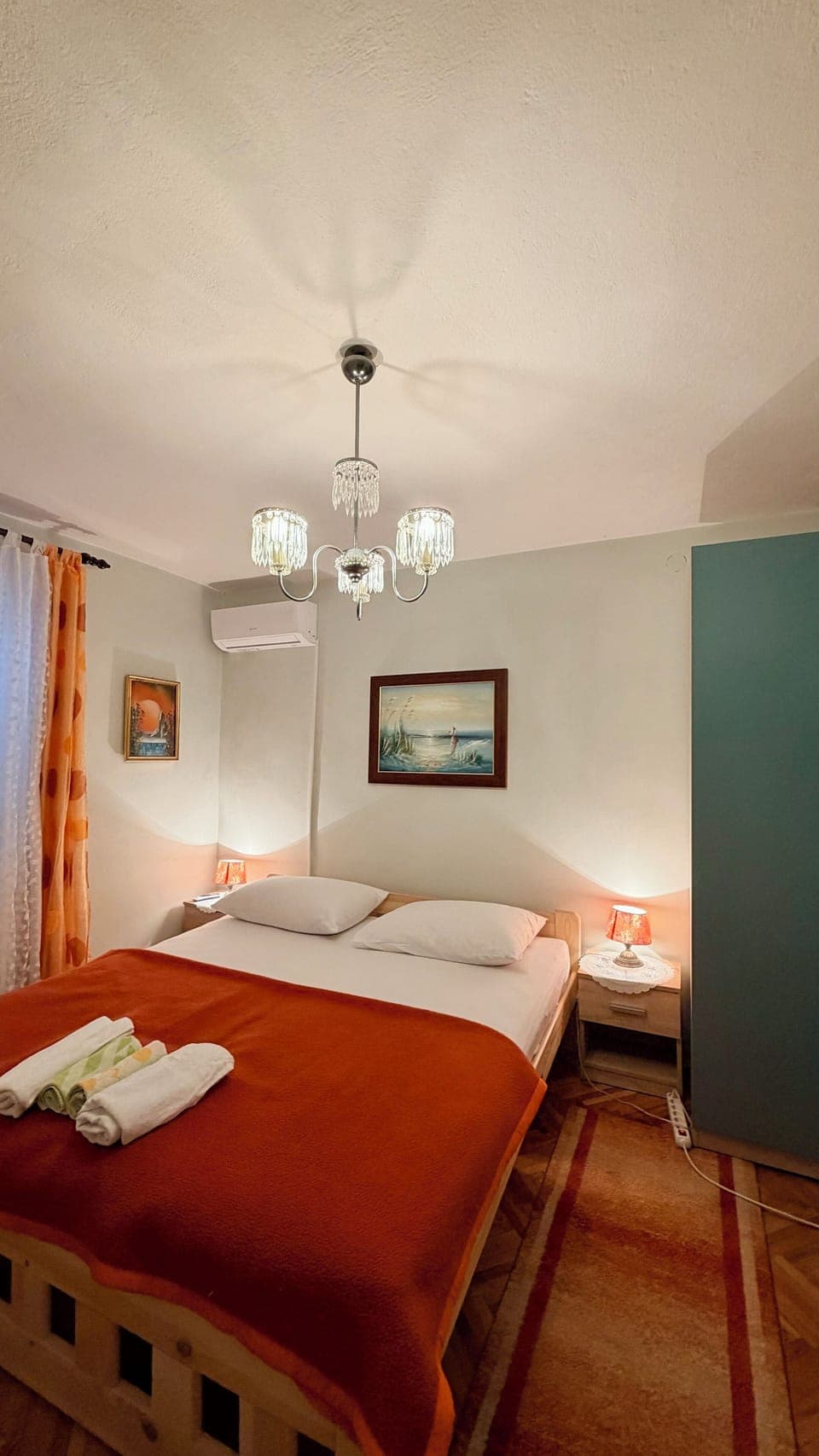 Standard Double Room, Multiple Beds, City View | Desk, free WiFi, bed sheets