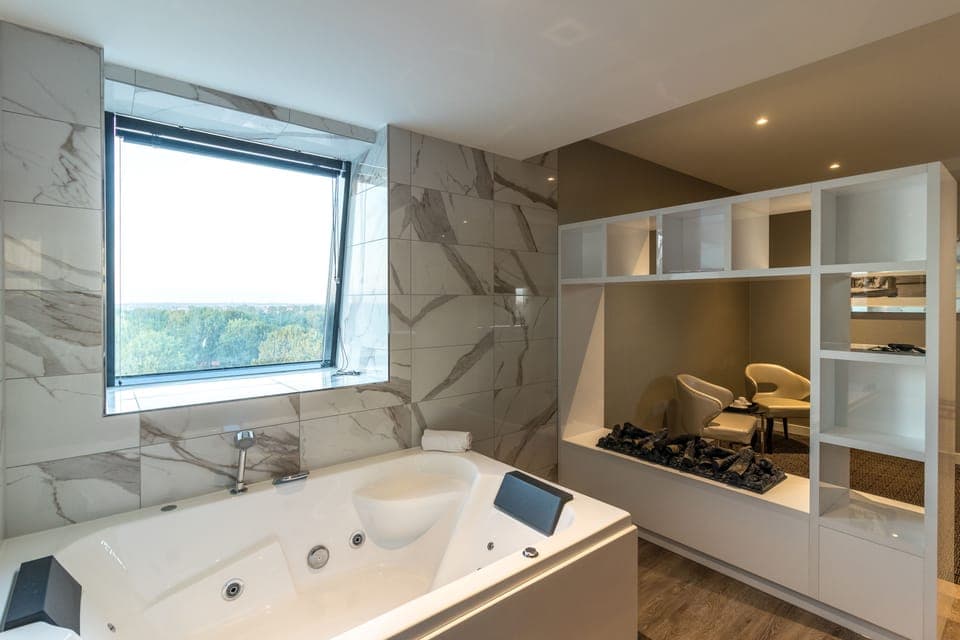 Free toiletries, hair dryer, towels, soap