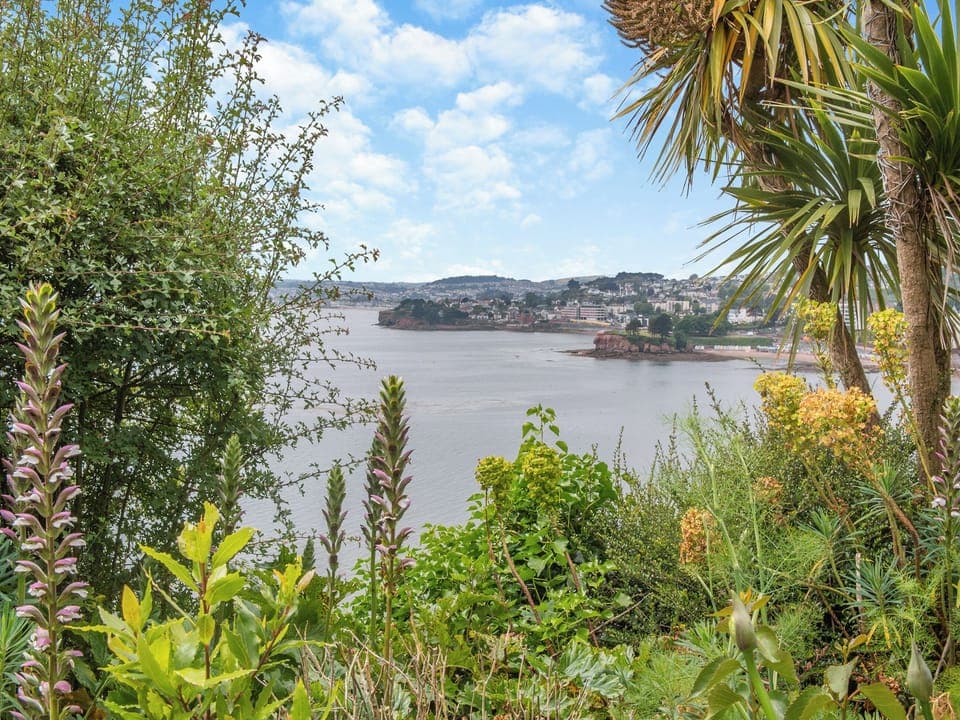 Outdoor area | Boohay - Bay Fort Mansions, Torquay