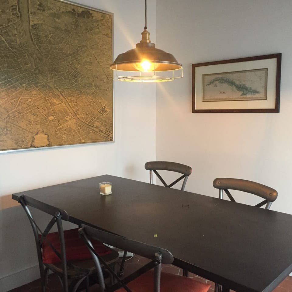 Dining area seating six