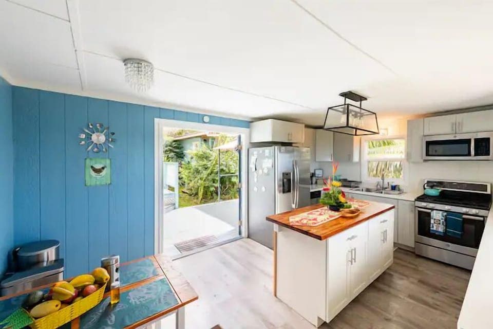 2 door refrigerators with icemaker and filtered water, garbage disposal.