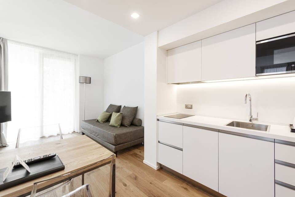 Penthouse | In-room safe, soundproofing, iron/ironing board, free WiFi