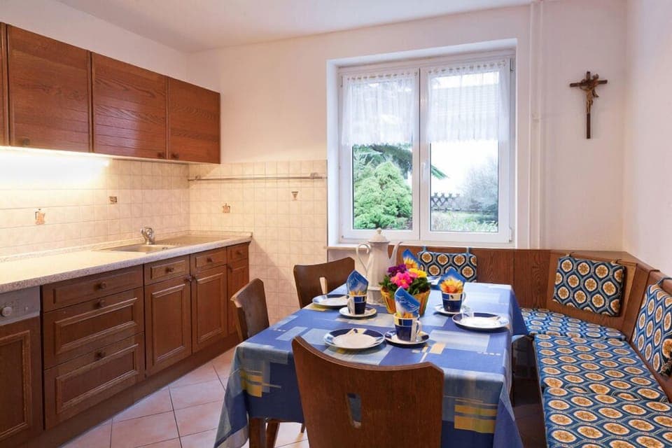 Apartment, 3 Bedrooms, Terrace | Private kitchen | Fridge, microwave, oven, stovetop