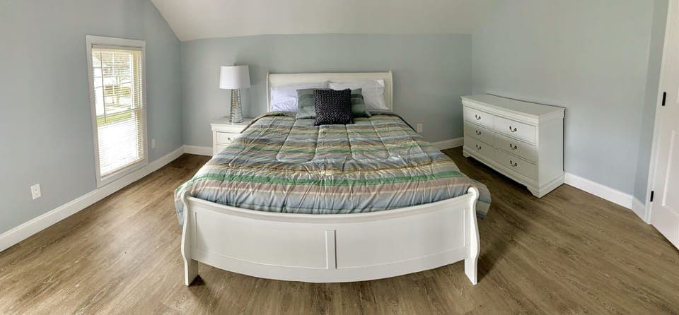 Bedroom 4 (Upstairs)