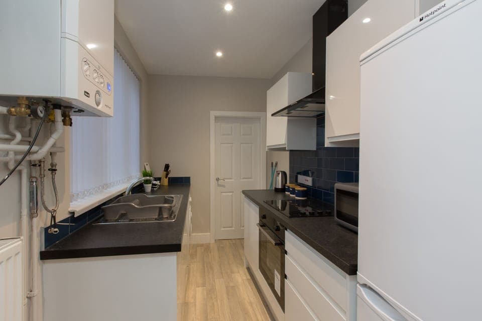 House, Private Bathroom (4 Bedroom)