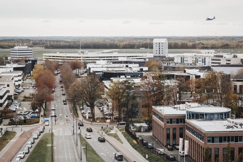 Hypo-allergenic bedding, in-room safe, desk, laptop workspace