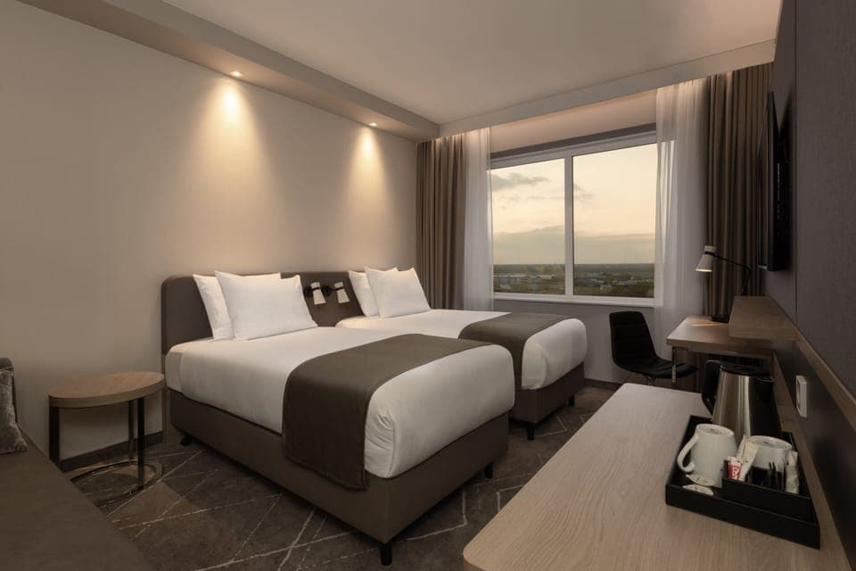 Standard Room | Hypo-allergenic bedding, in-room safe, desk, laptop workspace