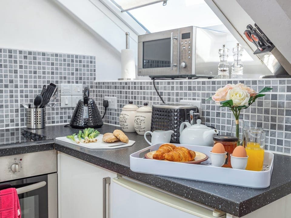 Well appointed kitchen | Porto Seguro, Brixham