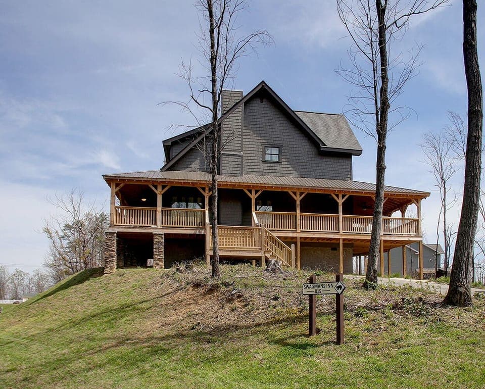Absolutely Gorgeous Gatlinburg Cabin Pet Friendly.