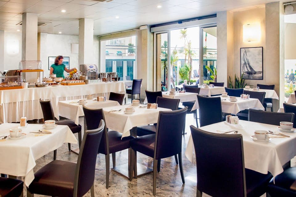 Free buffet breakfast