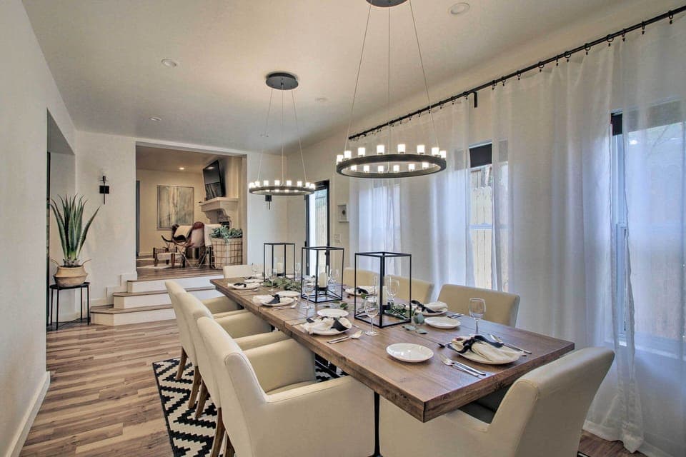 Dining Space | Dishware/Flatware