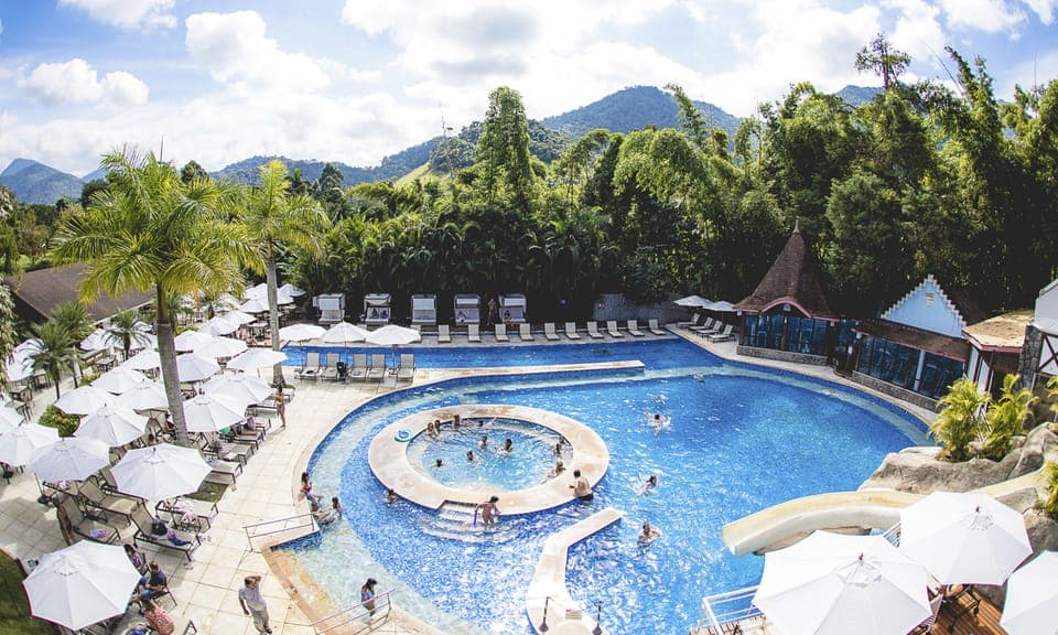 2 outdoor pools, free cabanas, pool umbrellas