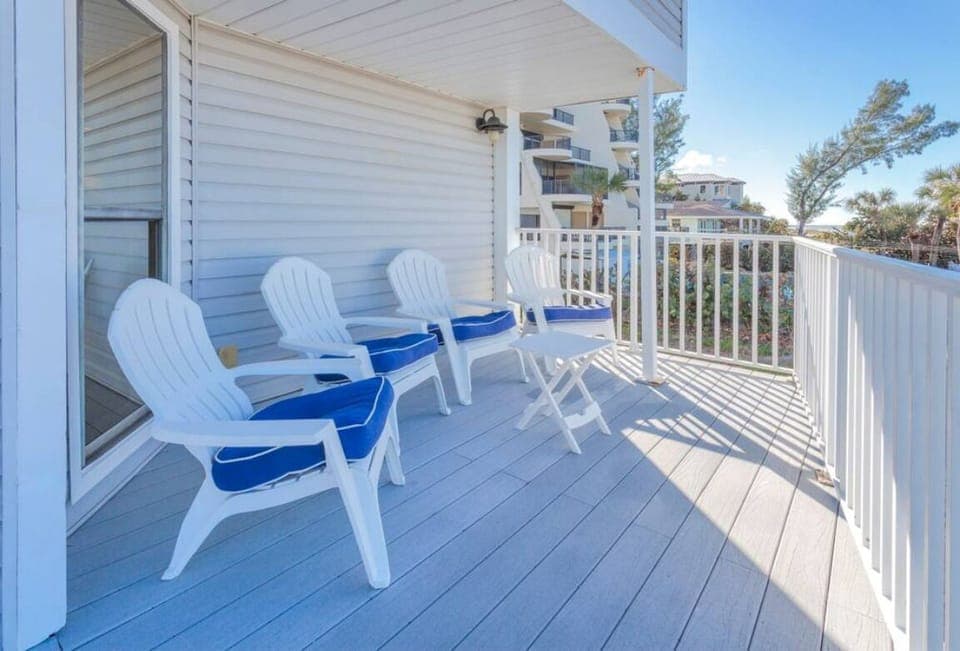 Deck off the dining room