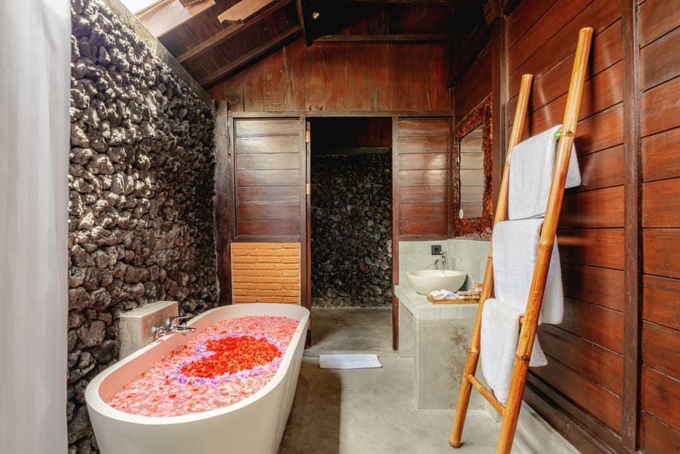 Villa, 1 Bedroom, Private Pool, Garden View | Bathroom | Shower, free toiletries, hair dryer, slippers