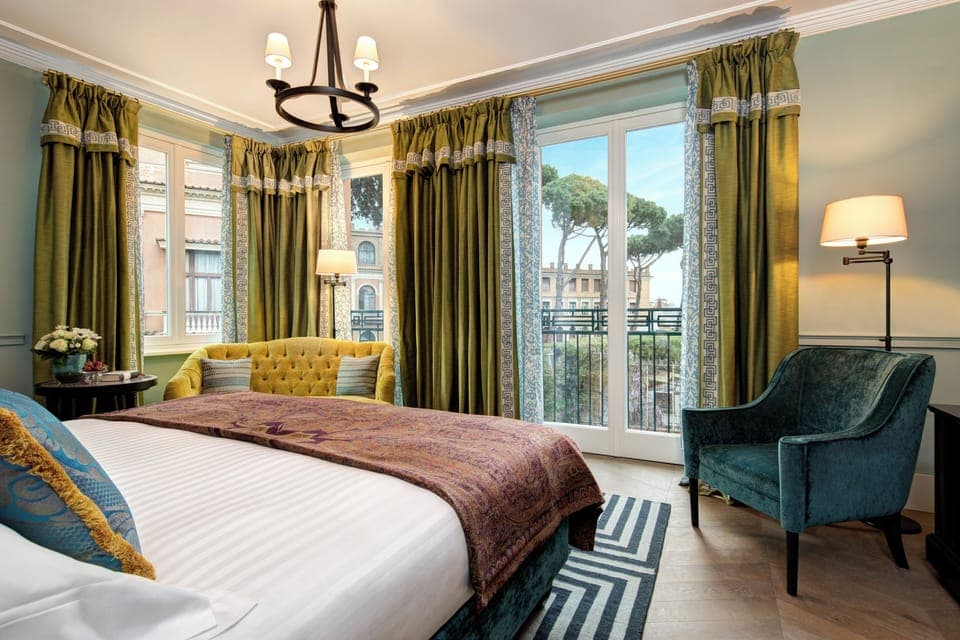 Junior Suite | Premium bedding, minibar, in-room safe, individually furnished