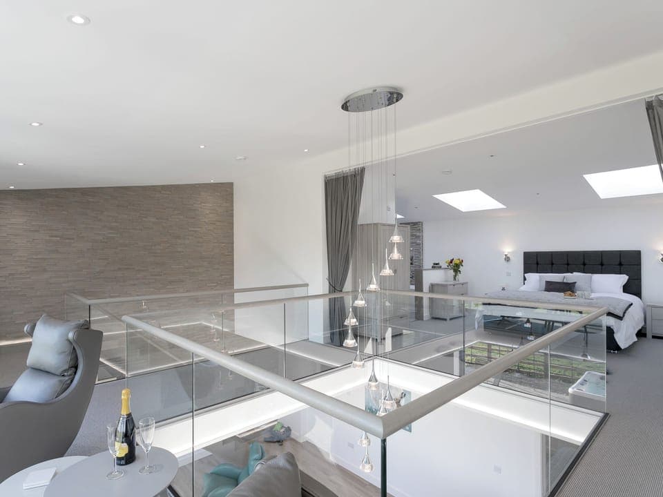 Impressive first floor master bedroom suite | The Retreat - Broadstone Barns, Ticknall, near Derby