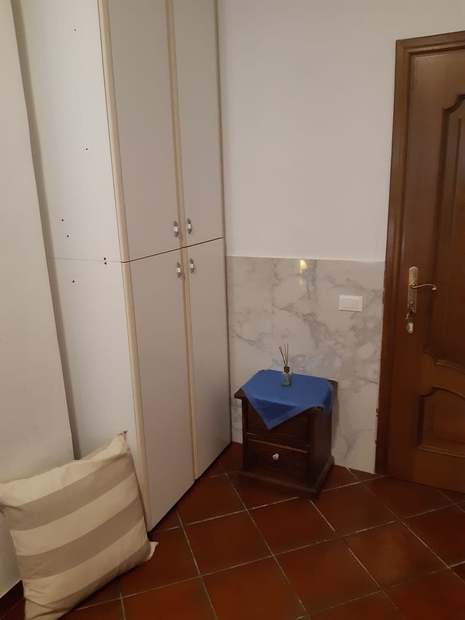 Double Room, 1 Queen Bed (Sole) | In-room safe, soundproofing, bed sheets