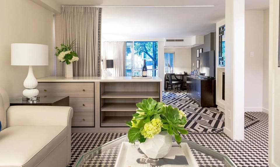 Premier Suite, 1 King Bed, Balcony | Egyptian cotton sheets, premium bedding, down comforters, pillowtop beds