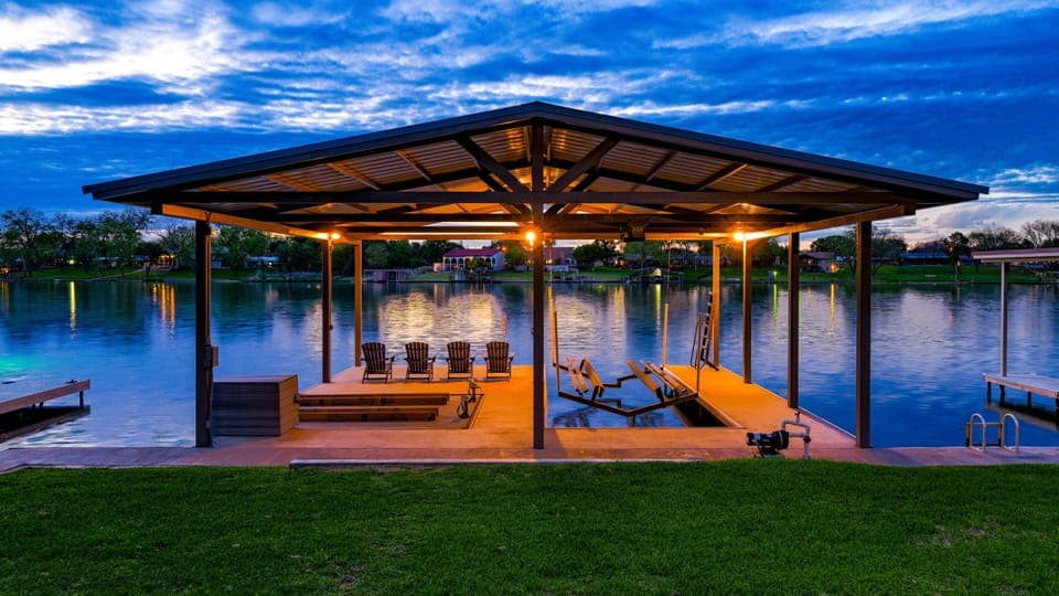 Welcome to Shade Tree Cottage!