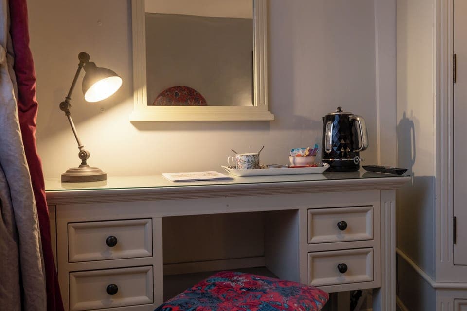 Egyptian cotton sheets, premium bedding, Tempur-Pedic beds