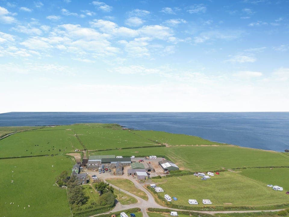 Setting | Porthysgaden, Tudweiliog, near Pwllheli