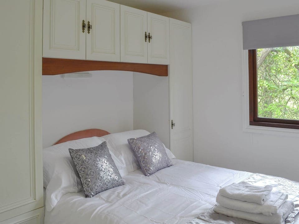 Comfy double bedroom | Josnor Chalet, Benllech