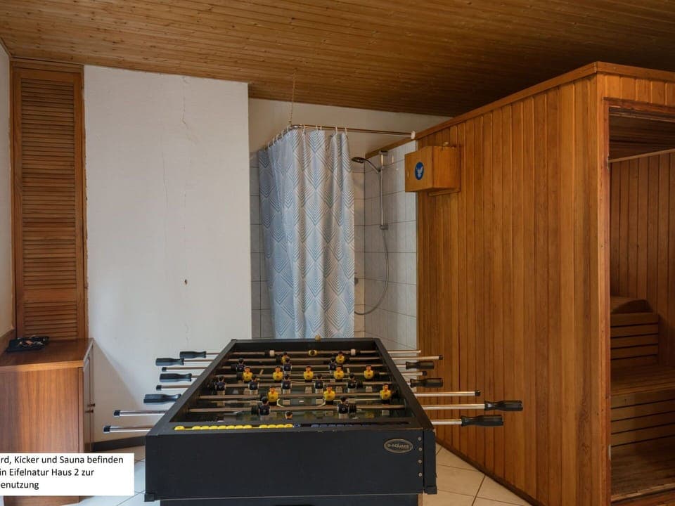 Property, Building, Wood, Cabinetry, Countertop, Kitchen Stove, House, Flooring, Hardwood, Gas