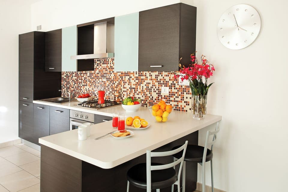 Breakfast bar at the kitchen