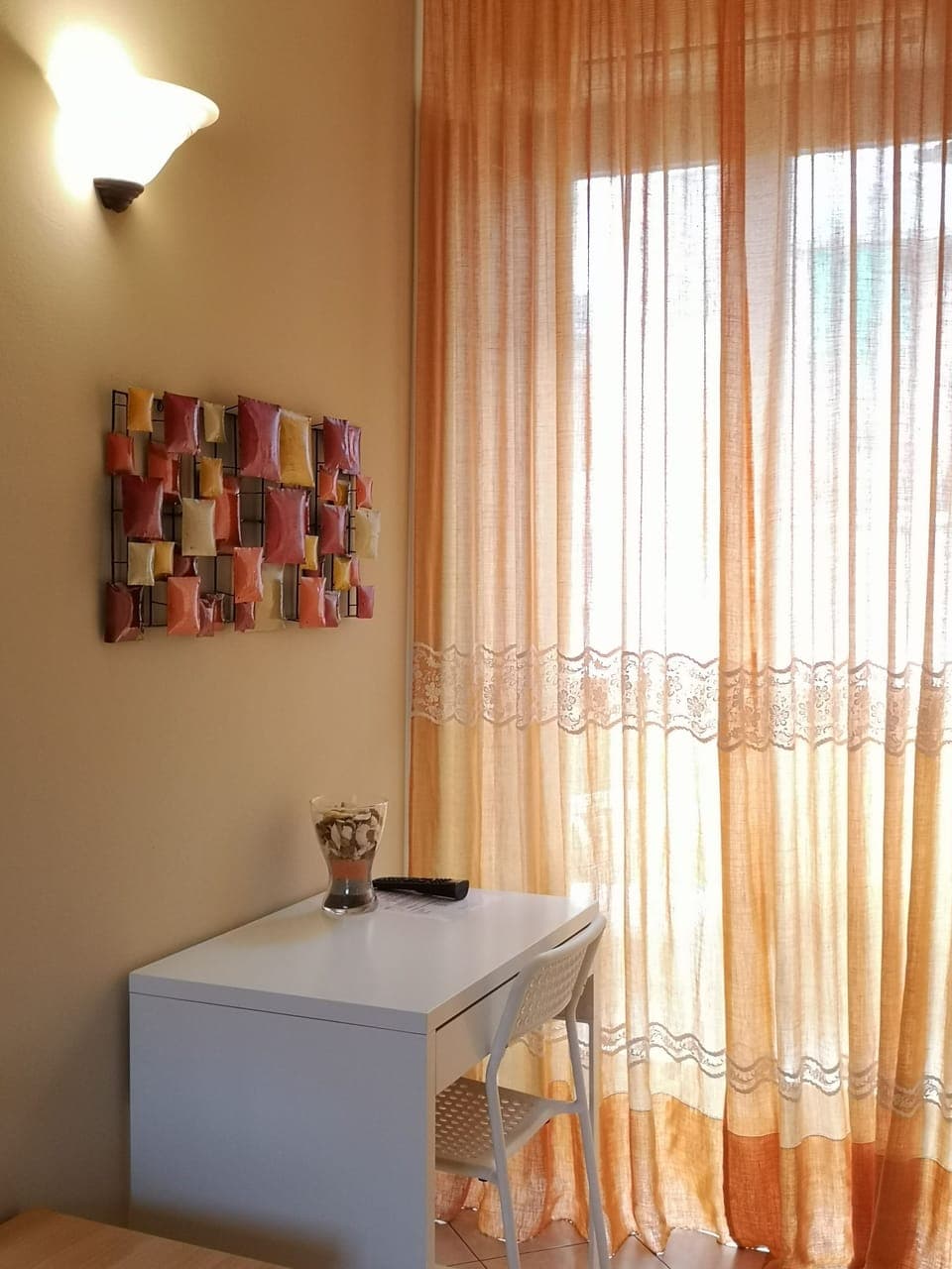 Double Room, 1 Queen Bed | Desk, laptop workspace, free WiFi, bed sheets