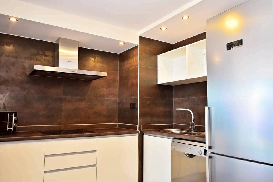 SALON (9)