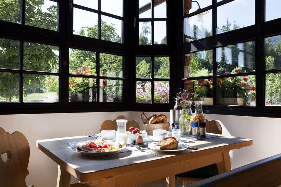 Free daily full breakfast