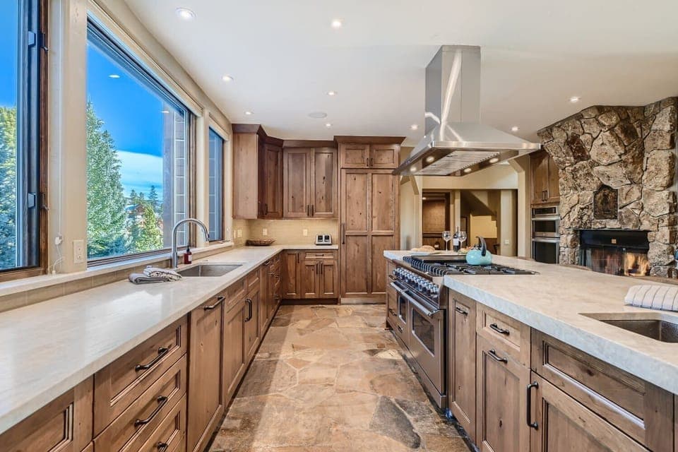 Fully remodeled chefs kichen