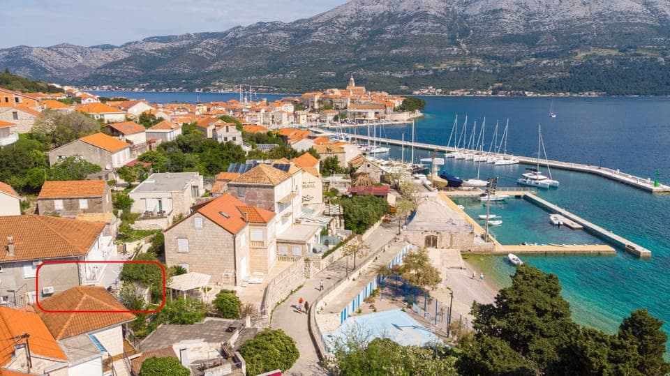 Korcula panorama with location of the apartment