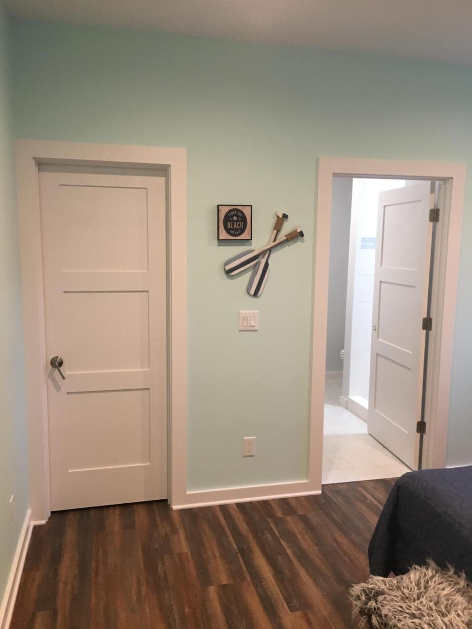 Master with En-Suite Bathroom