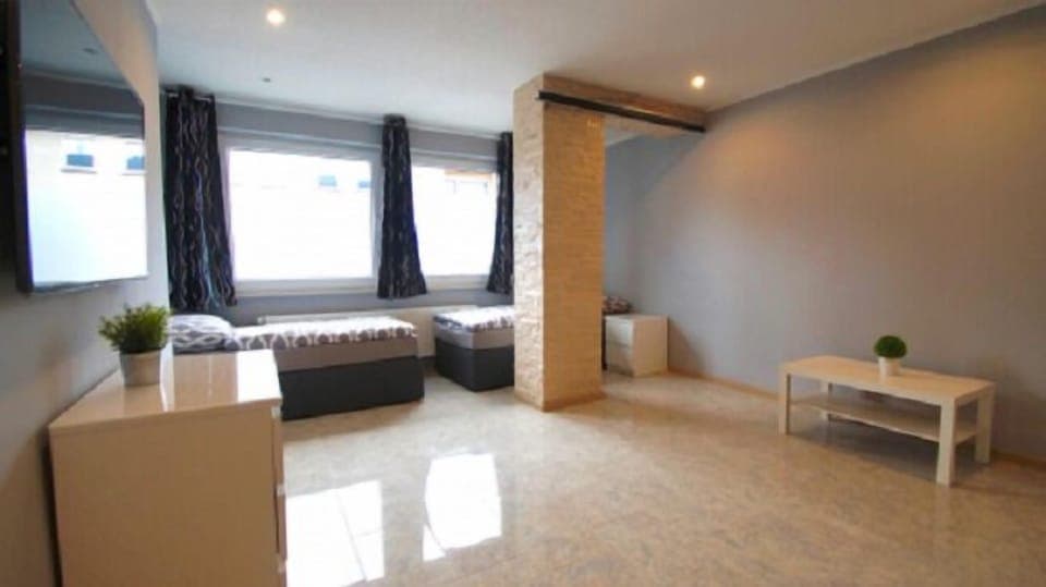 Apartment (Cleaning Fee EUR 80) | 3 bedrooms, desk, iron/ironing board, free WiFi