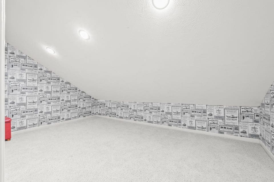 Hideaway connected to bedroom 4