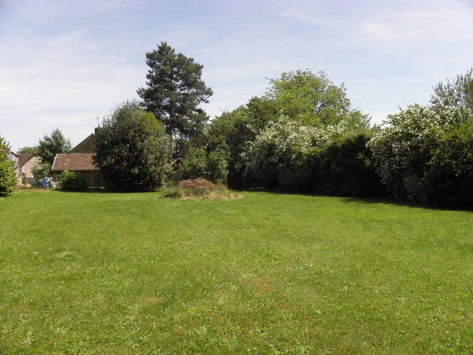 Enclosed Private Garden
