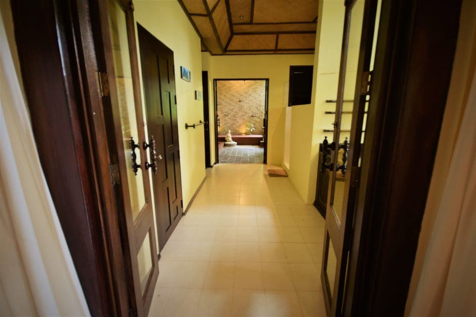 2-Bedroom Suite | Living area | 32-inch TV with satellite channels