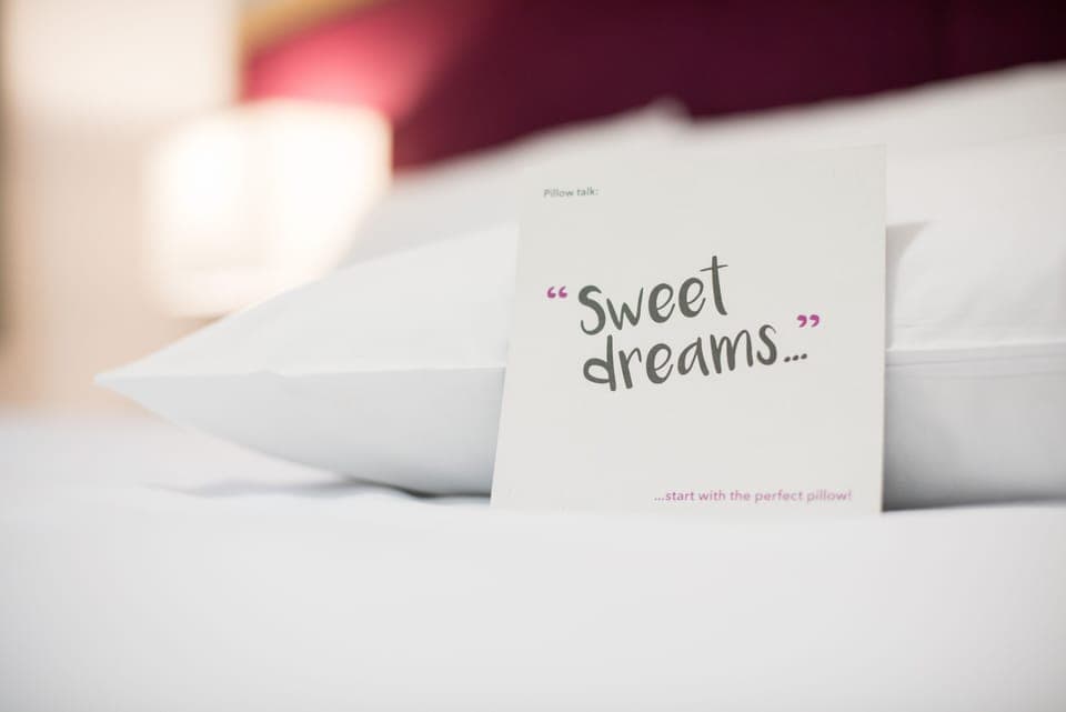 Standard Twin Room | Premium bedding, in-room safe, desk, laptop workspace