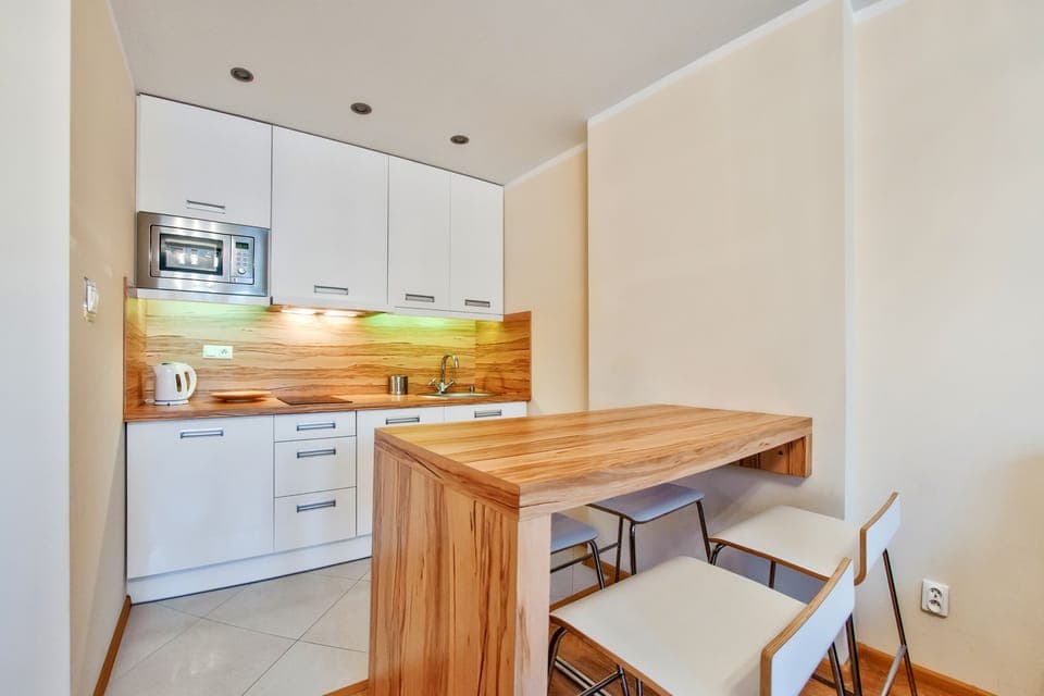 Apartment (34) | Private kitchen | Fridge, stovetop, dishwasher, coffee/tea maker