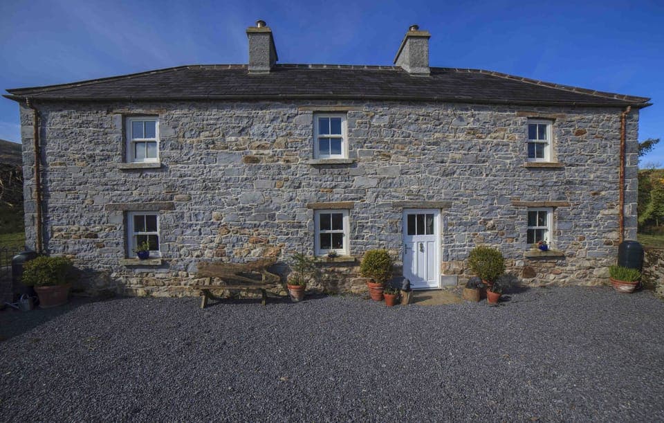 Carrowcullen's facade