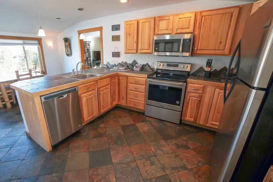 Full Kitchen