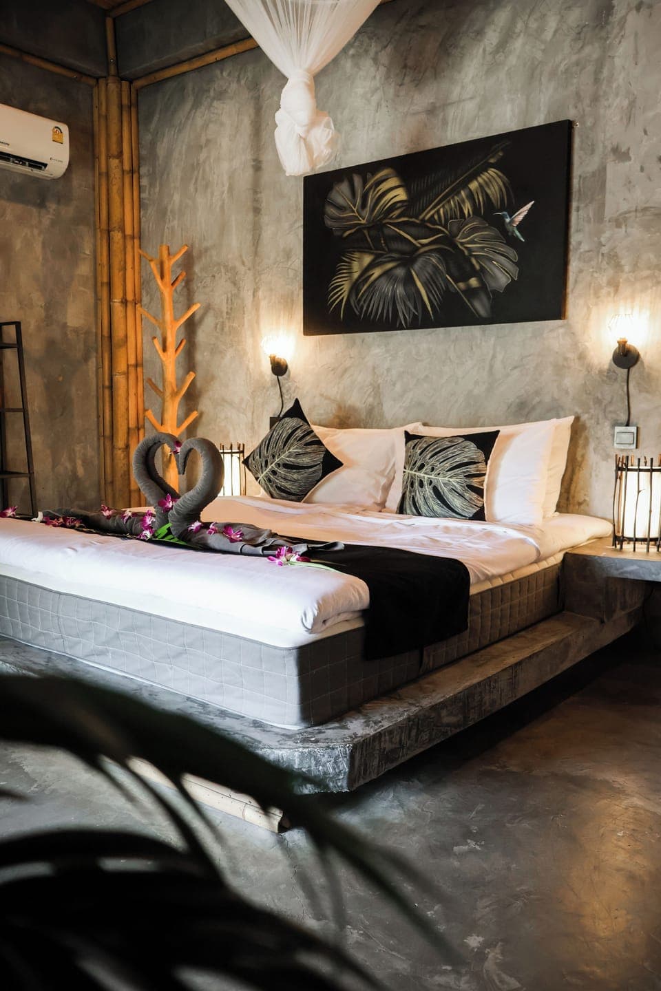 In-room safe, blackout drapes, free WiFi, bed sheets