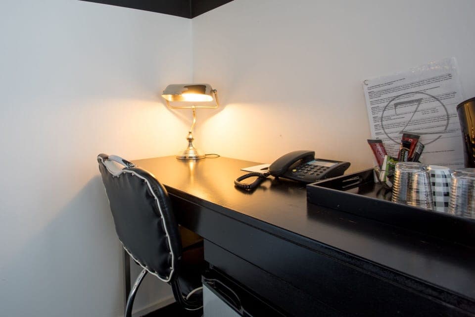 Deluxe Double Room Single Use | Minibar, in-room safe, desk, soundproofing