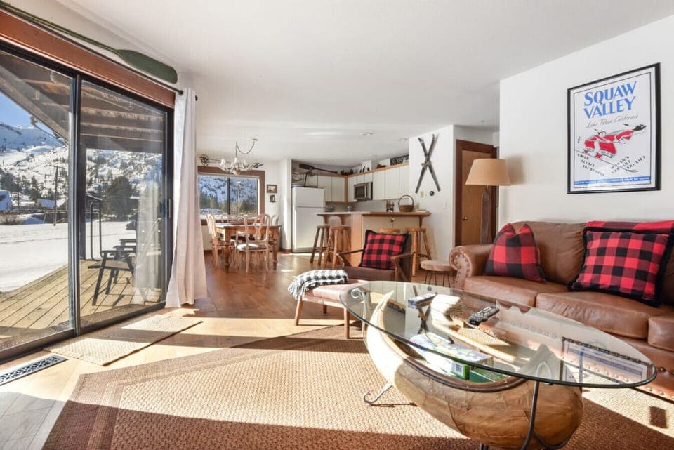 Beautiful view of Palisades Resort (short 5 min walk), Olympic Valley Golf Course and the famous Village.