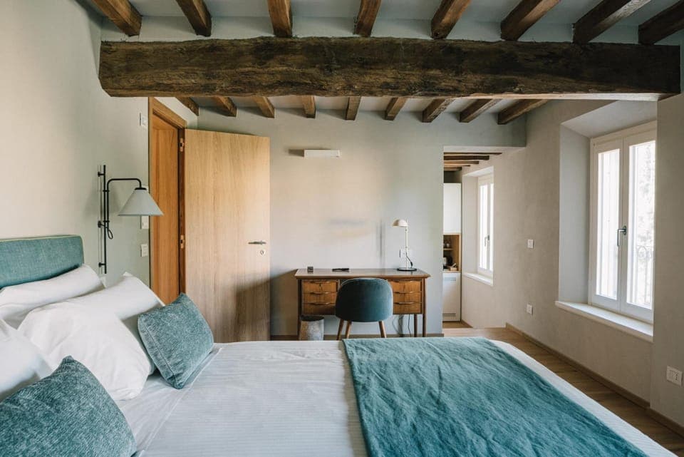 Minibar, in-room safe, desk, soundproofing