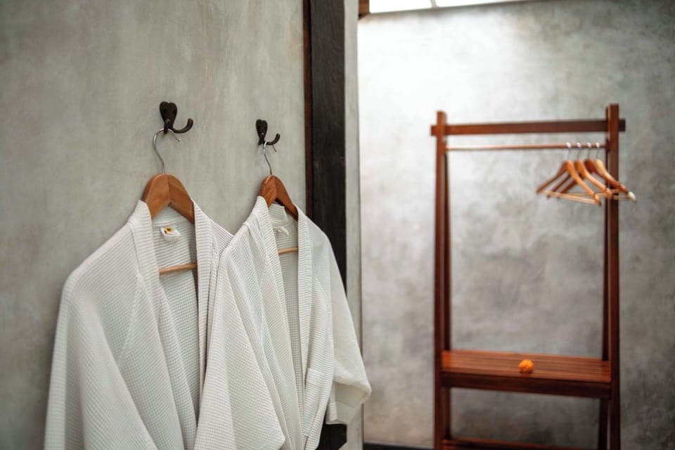 Pool Suite | Bathroom amenities | Combined shower/tub, deep soaking tub, hair dryer, bathrobes